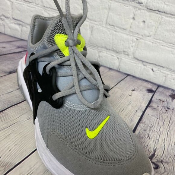 Nike Women Shoes Size 6Y (7.5) BQ4002 004 React Presto Running Grey Black White - Picture 7 of 10